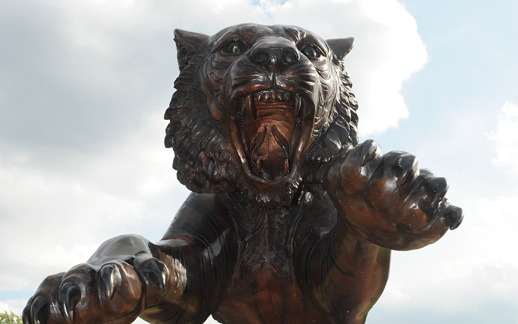 Tiger Statue