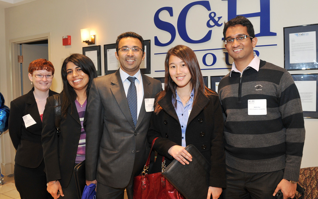 accounting students at SC&H offices Towson University accounting students visit the offices of accounting firm SC&H Group