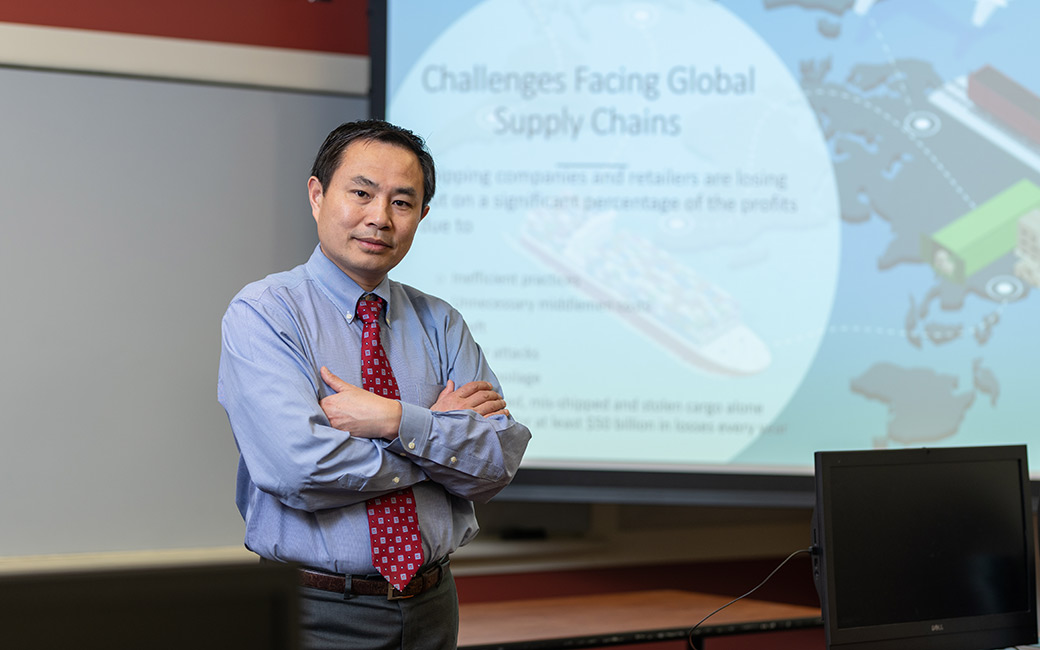 Professor Chaodong Han