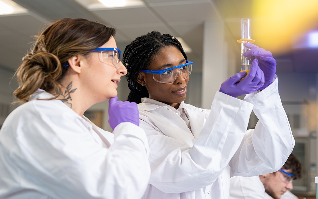 Two people in a laboratory