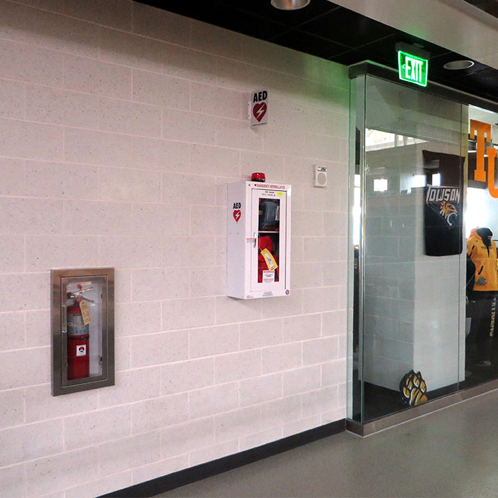 West concourse by stairwell