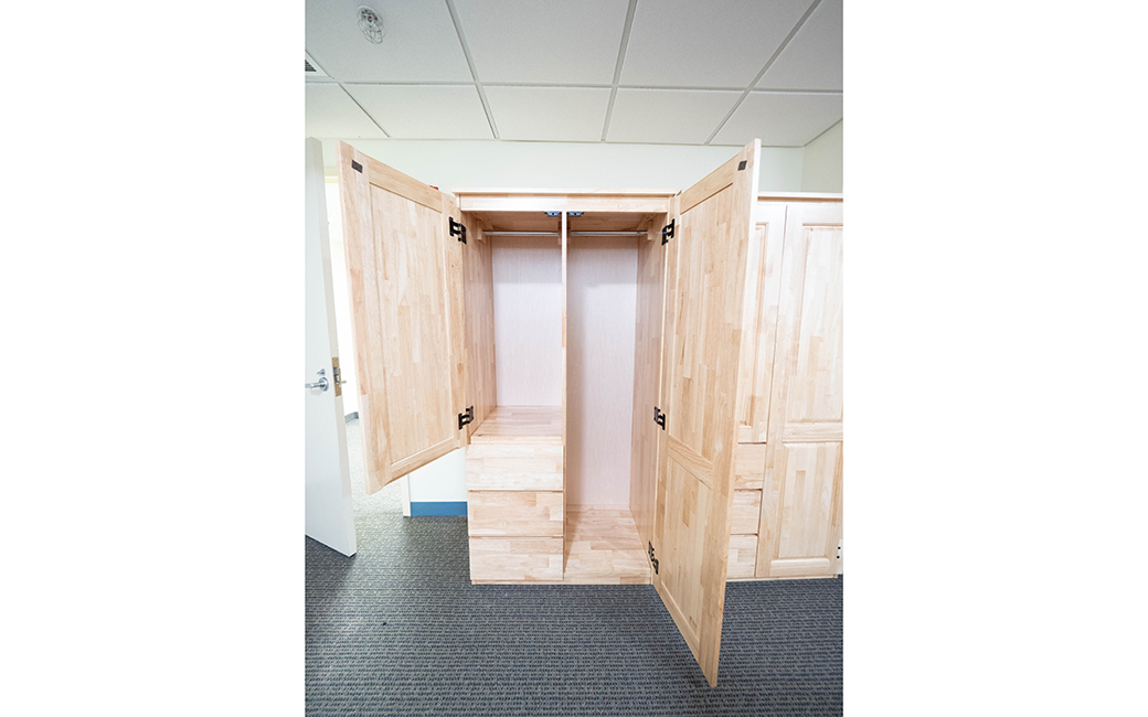 Newell wardrobe 